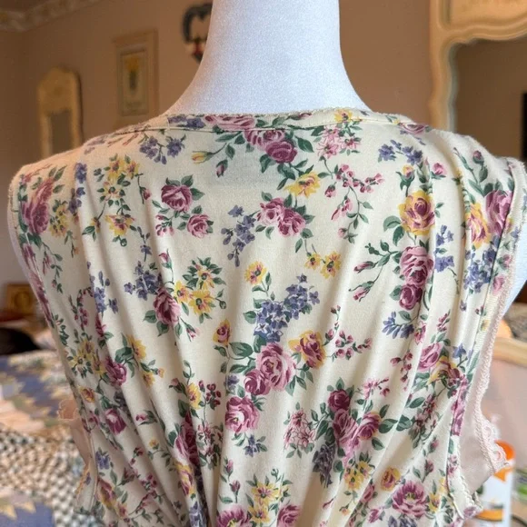 Erika Studio 90s Cottagecore Cream floral sleeveless Maxi Dress - Picture 4 of 7